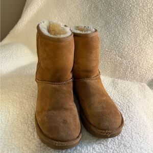 Cozy Tan Shearling Boots